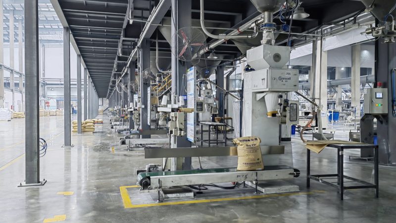 树脂基复合材料：揭秘其分类与特性**